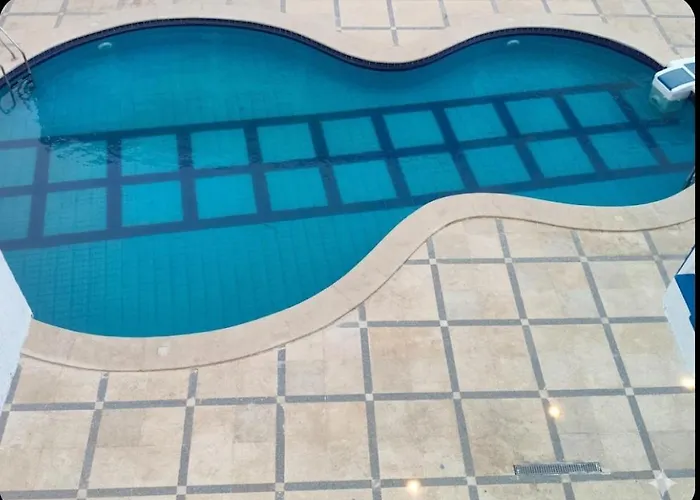C7 Oasis Marina Hurghada